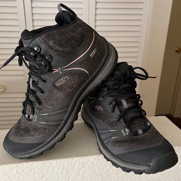 Keen Dry Waterproof Hiking Boots, like new - Picture 1 of 14